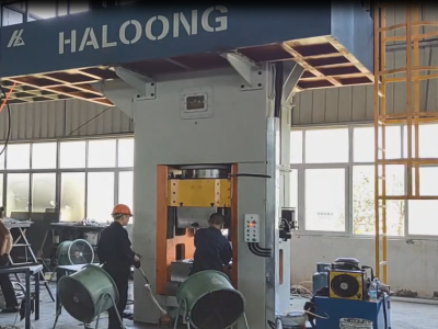 伺服壓力機引領滑板磚行業的可持續發展